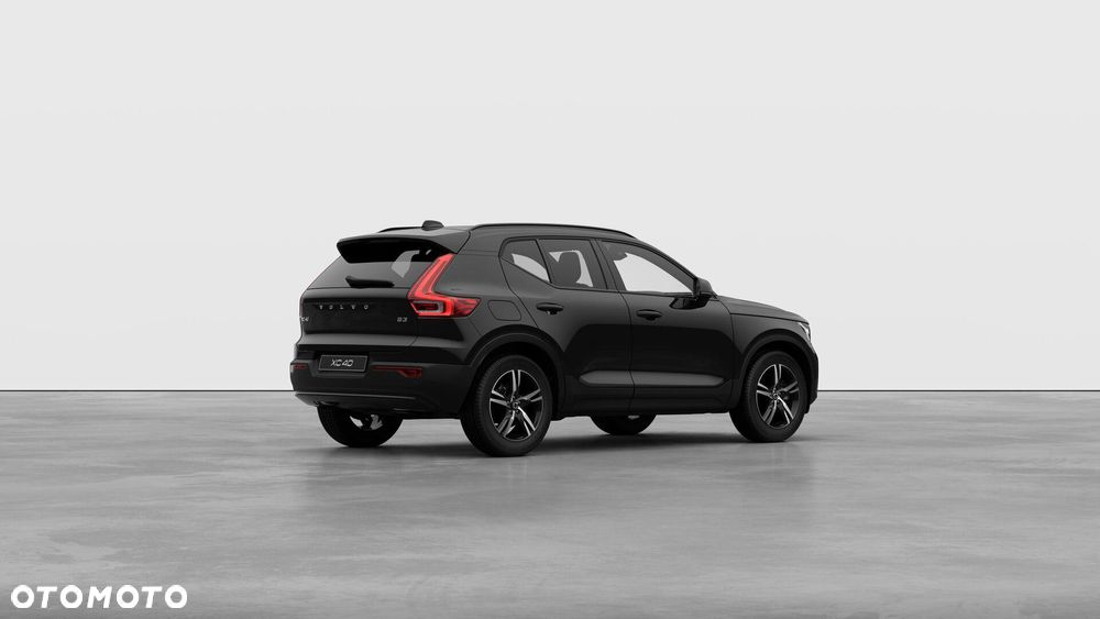 Volvo XC 40 B3 Plus Dark - 6