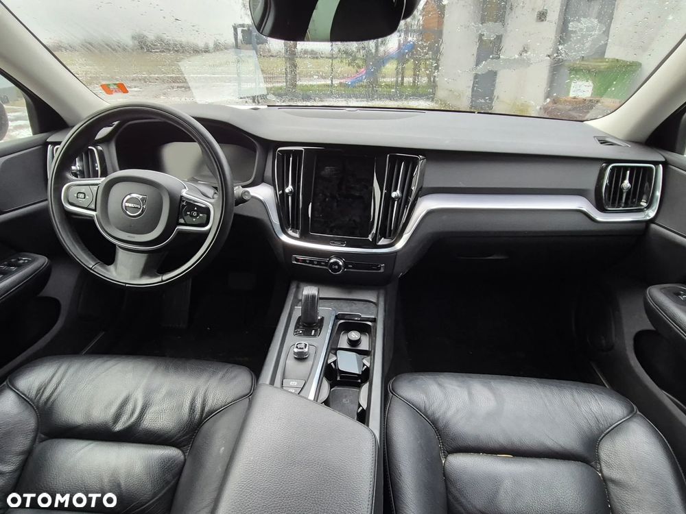 Volvo V60 B3 B Momentum Pro - 21