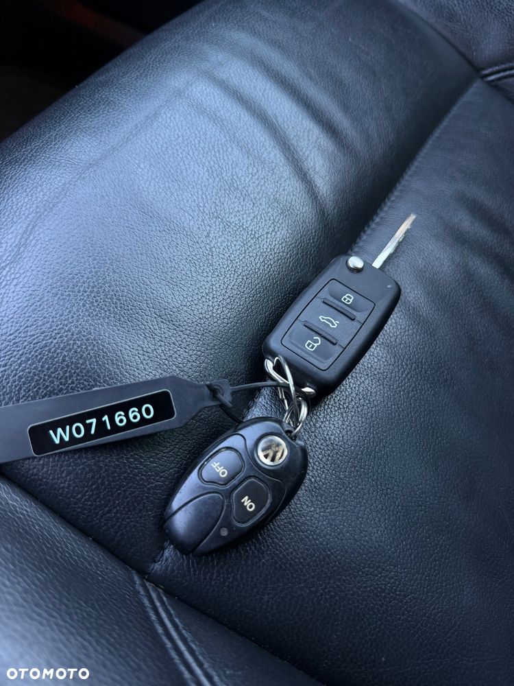 Volkswagen Tiguan 2.0 TDI 4Mot R-Style DSG - 39