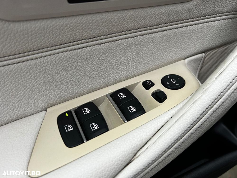 BMW Seria 5 520d xDrive AT - 14