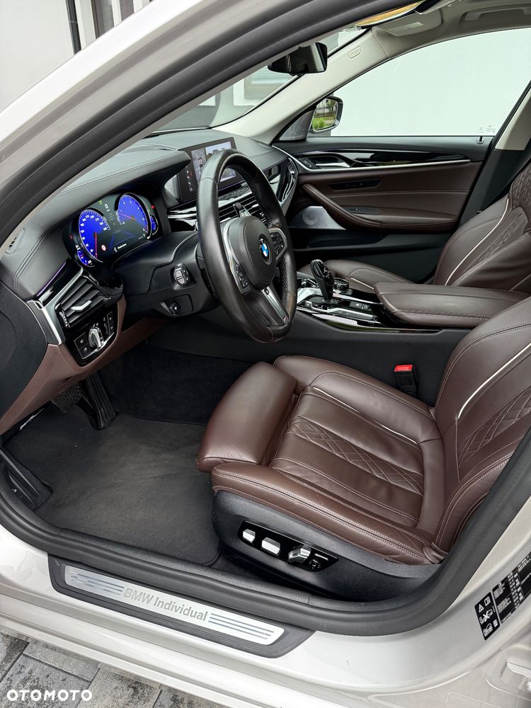 BMW Seria 5 540d xDrive - 18