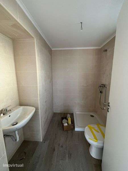 T2 em Taipa totalmente remodelado - Portas Transval - Odemira - Grande imagem: 2/6