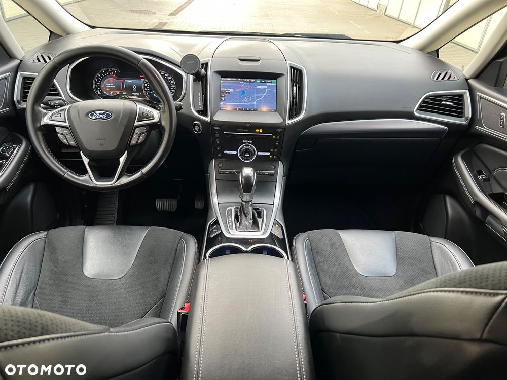 Ford S-Max 2.0 TDCi Titanium PowerShift - 15