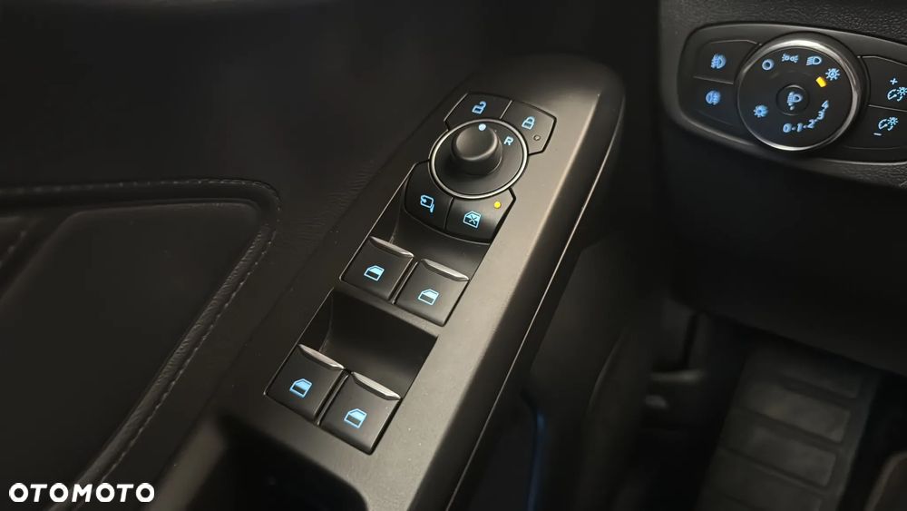 Ford Focus 1.0 EcoBoost Titanium X - 18