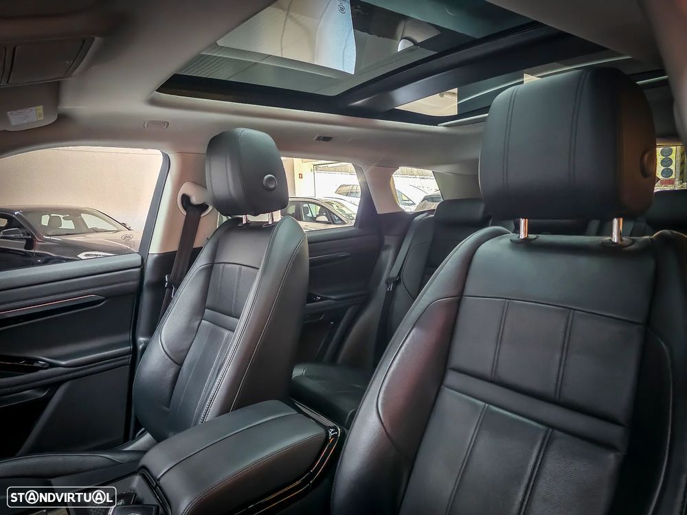 Land Rover Range Rover Evoque P300e R-Dynamic SE - 21