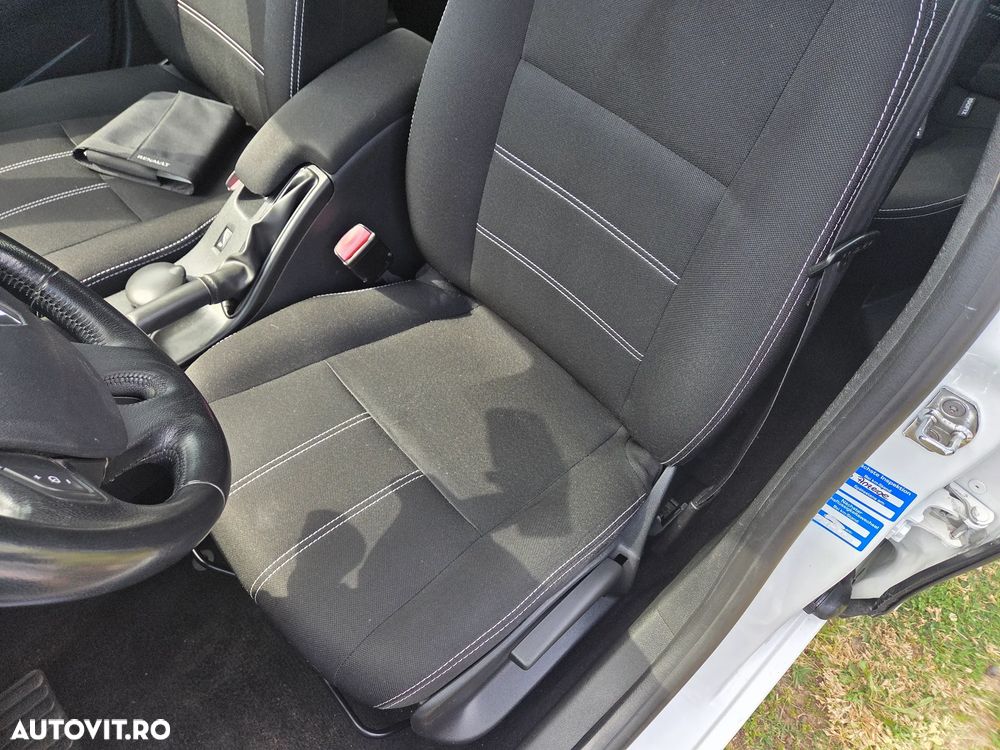Renault Fluence 1.6 Privilege - 8