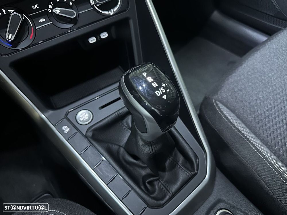 VW Taigo 1.0 TSI Urban DSG - 8