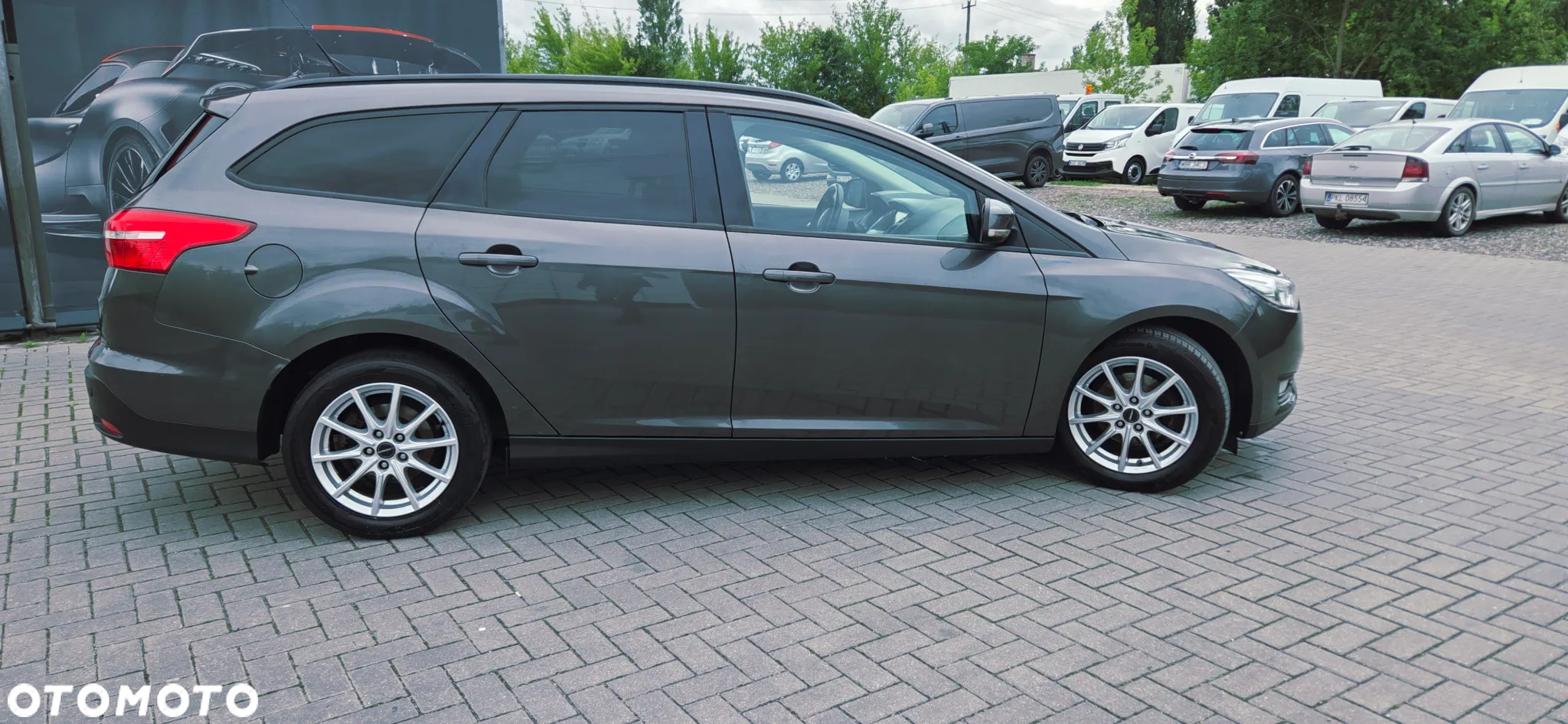 Ford Focus 1.5 EcoBlue Start-Stopp-System TITANIUM DESIGN - 18