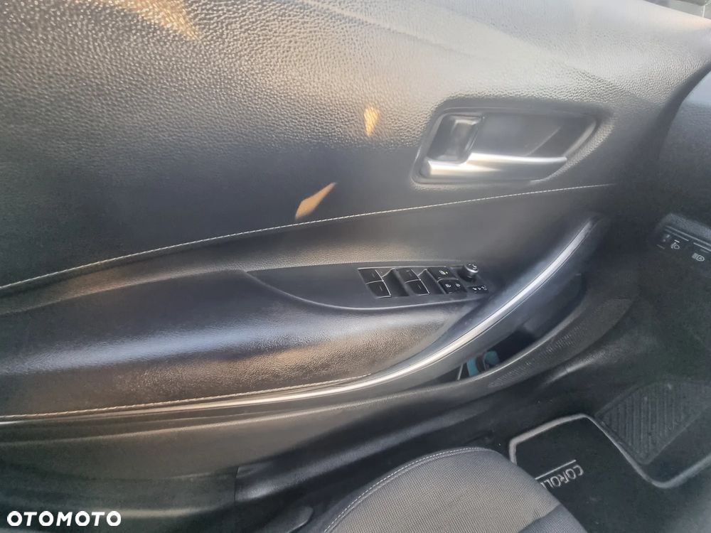 Toyota Corolla 2.0 Hybrid Executive - 20