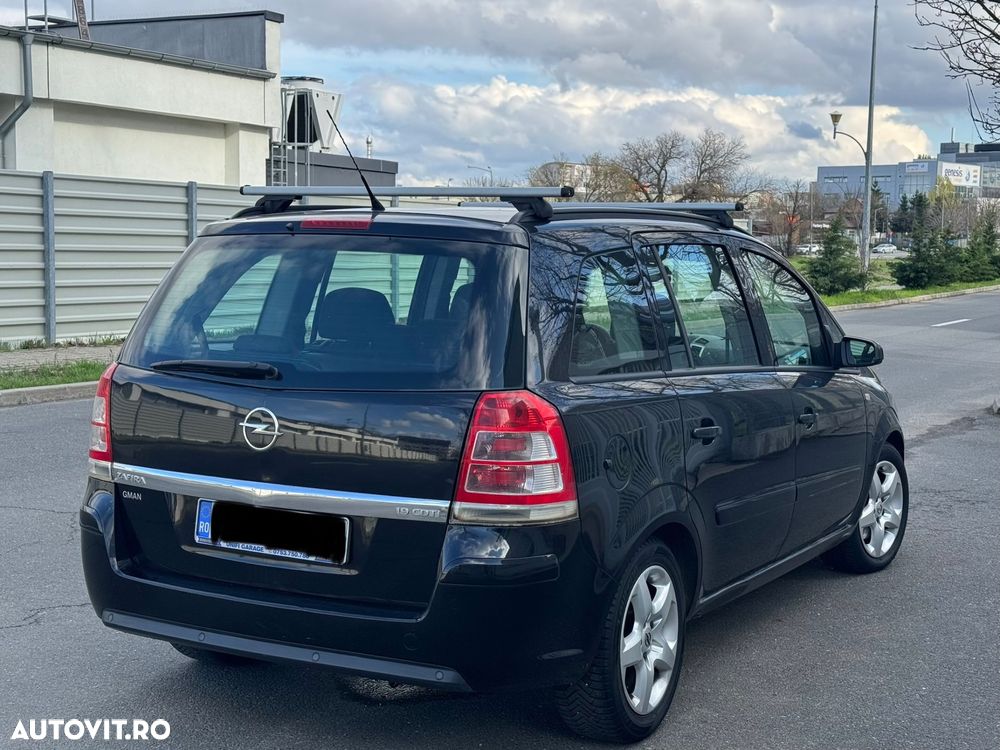 Opel Zafira 1.9 CDTI Cosmo - 4