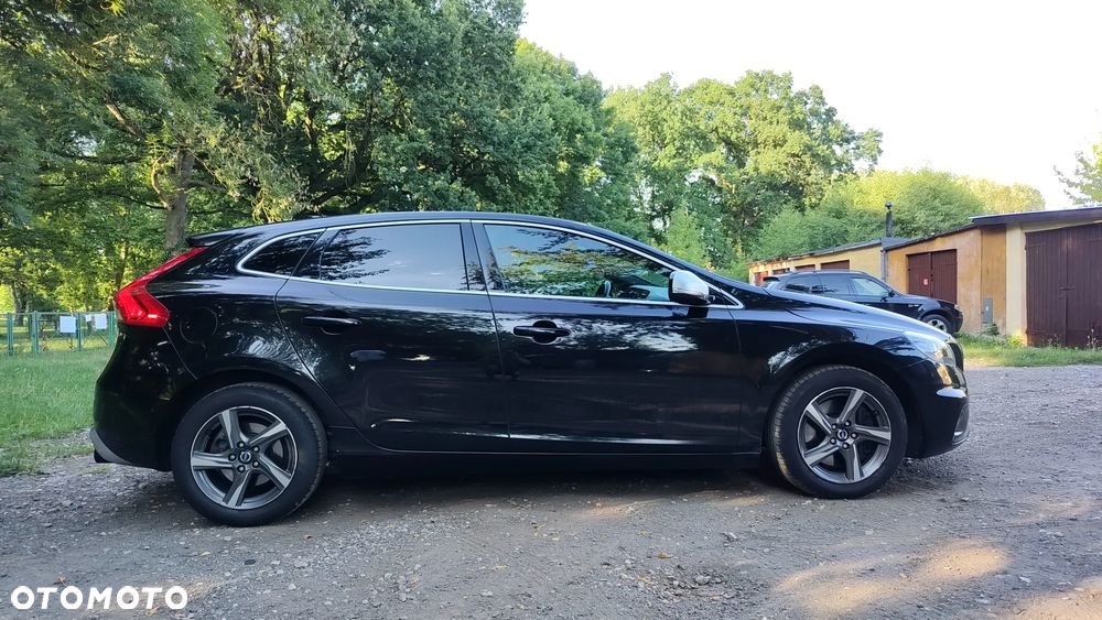 Volvo V40 D4 Drive-E R-Design Momentum - 6