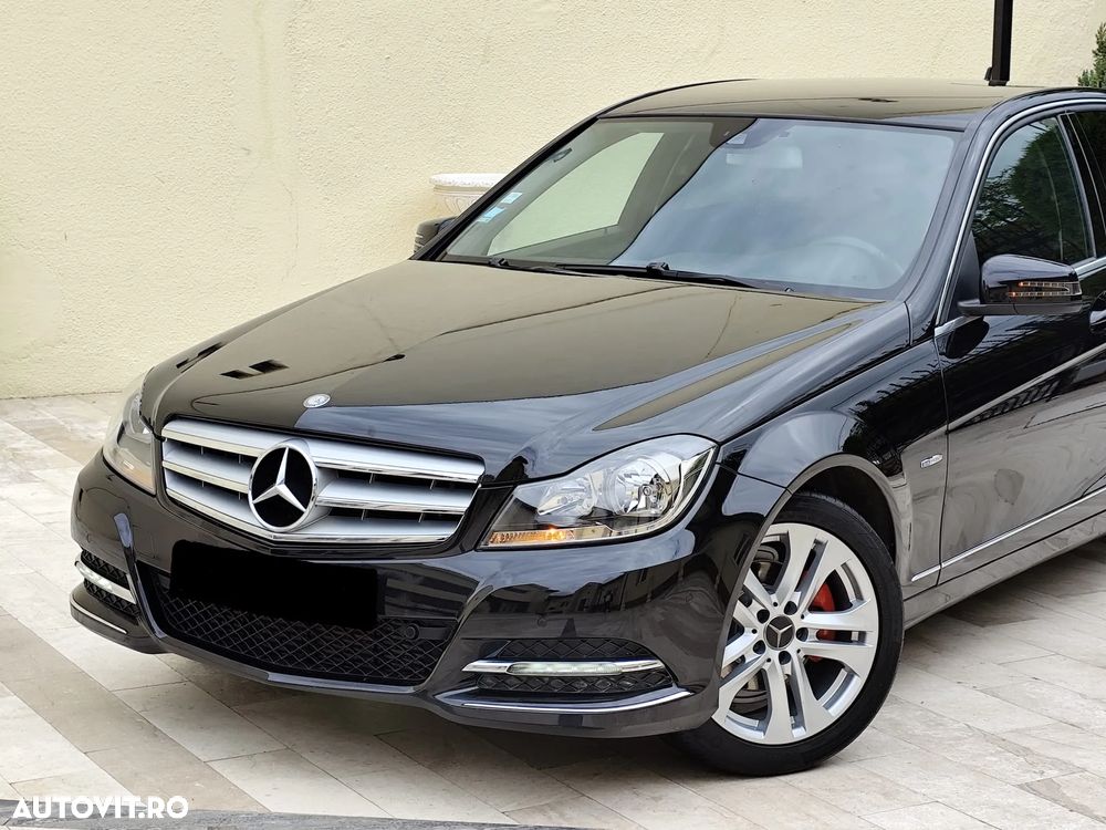 Mercedes-Benz C - 16