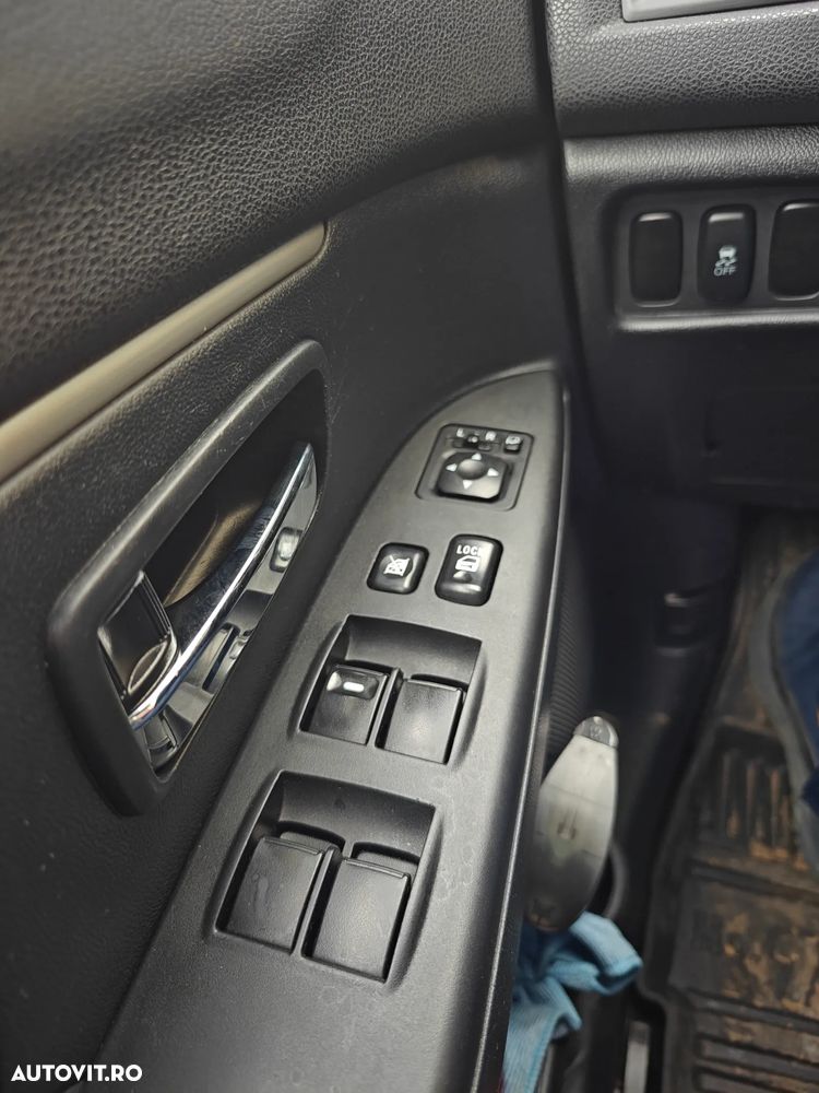 Mitsubishi ASX 1.8 DI-D 4WD Top - 9