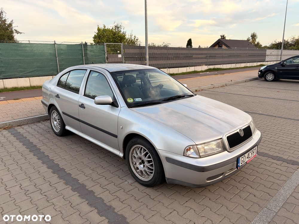 Skoda Octavia 1.8 SLX - 6