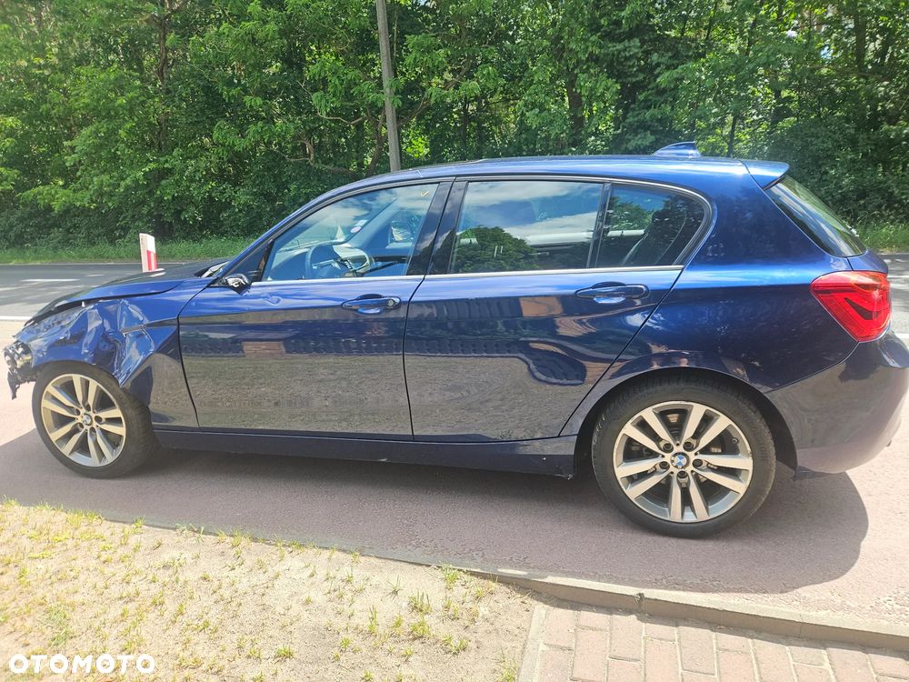 BMW Seria 1 125i Sport-Aut Sport Line - 2