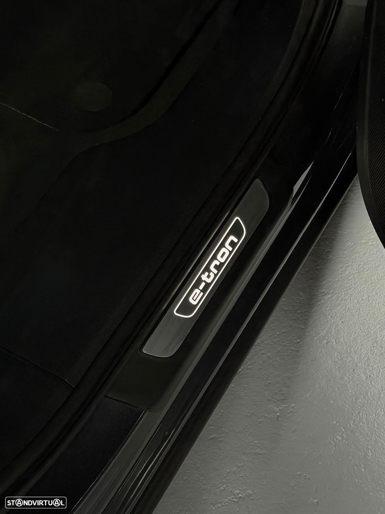 Audi Q7 3.0 TDI e-tron quattro S-line Tiptronic - 9