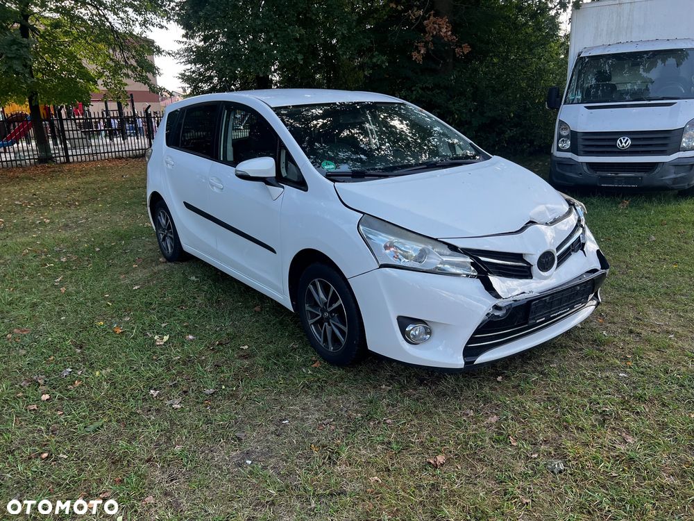 Toyota Verso 1.8 Premium MS - 3