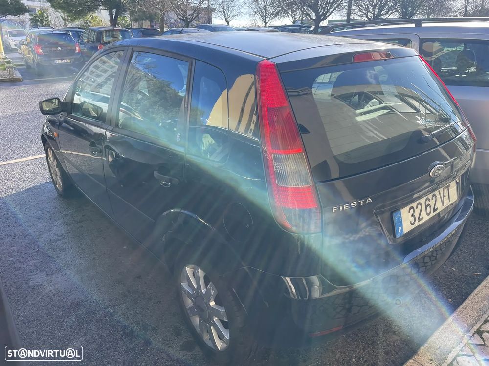 Ford Fiesta 1.25 Ghia - 3