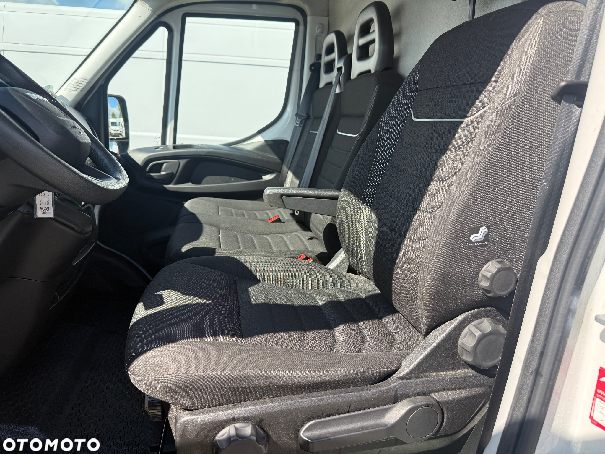 Iveco Daily 3.0 210KM!!!/Automat Hi-Matic/furgon Maxi/Navi/Kamera cofania/Radio DAB/Tempomat/ - 14