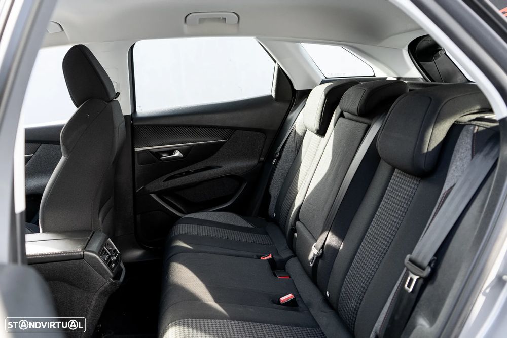 Peugeot 3008 PureTech 130 Stop & Start GPF Active Business-Pack - 10