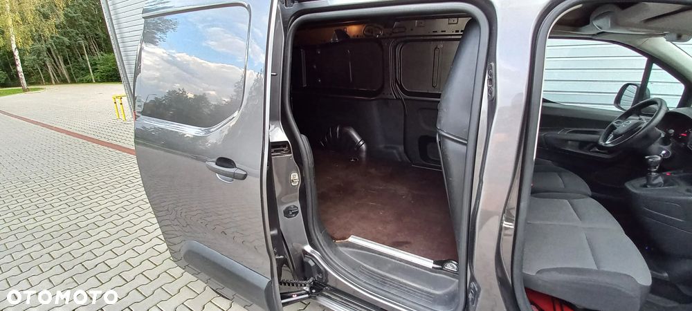 Opel COMBO - 18