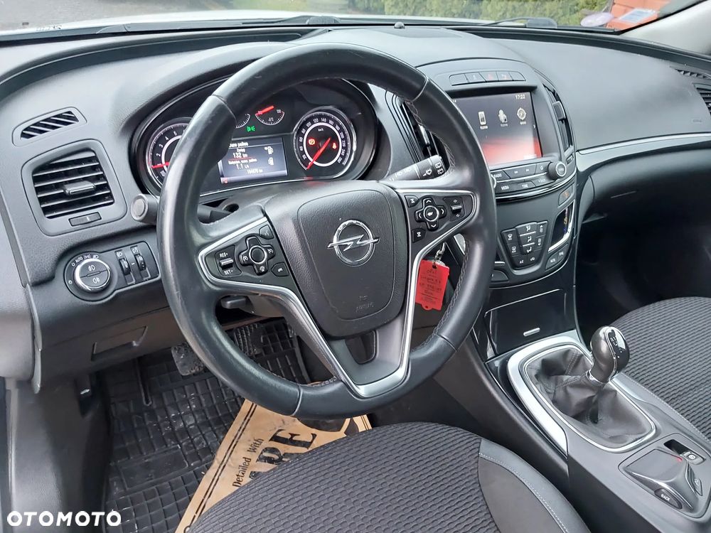 Opel Insignia - 14