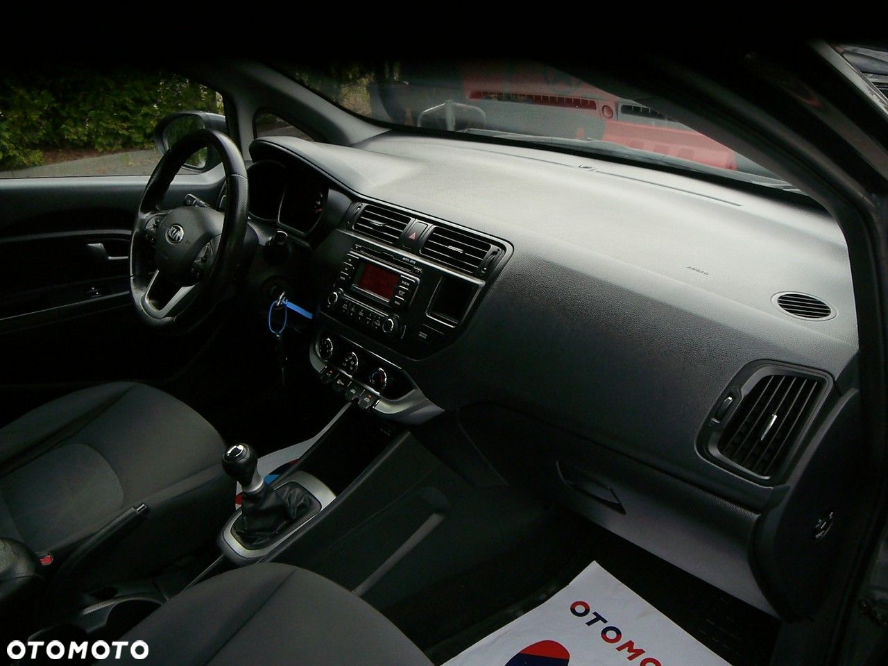 Kia Rio - 25