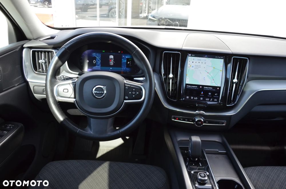 Volvo XC 60 T6 AWD Core - 17