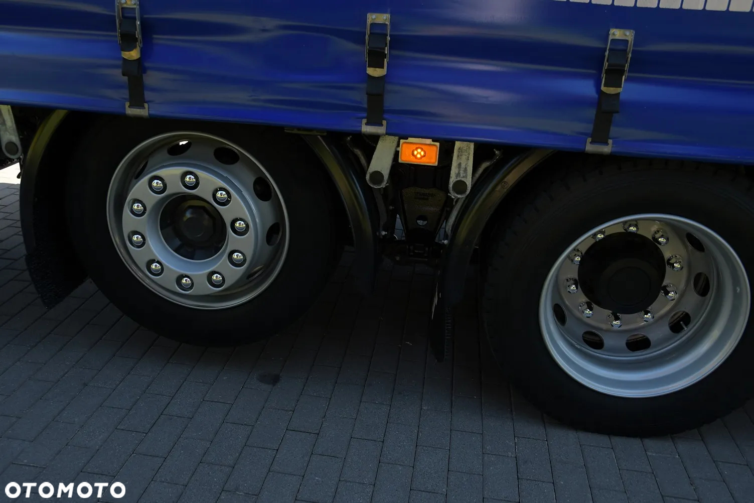 Volvo FH///500///* 2022///* JEDYNE 219 TYŚ KILOMETRÓW///* ZESTAW///TANDEM///* PRZEJAZDOWY///* 7.70+7.70///* KLIMA POSTOJOWA///* DACH PODNOSZONY///* FULL LED///* VIRTUAL COCPIT///* KAMERA///* PERFEKCYJNY STAN///* JAK NOWY - 19