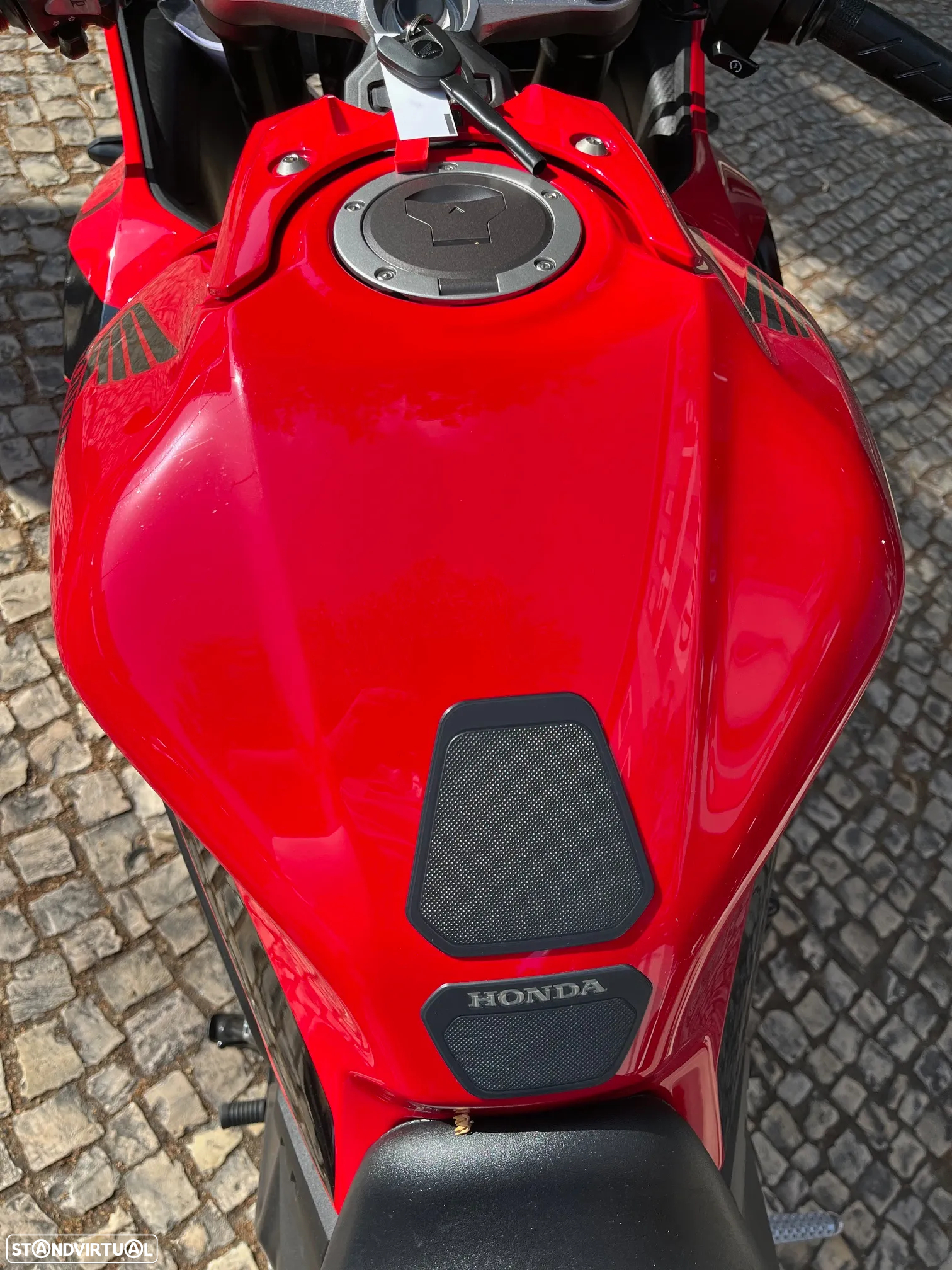 Honda CBR 650 RA - 14