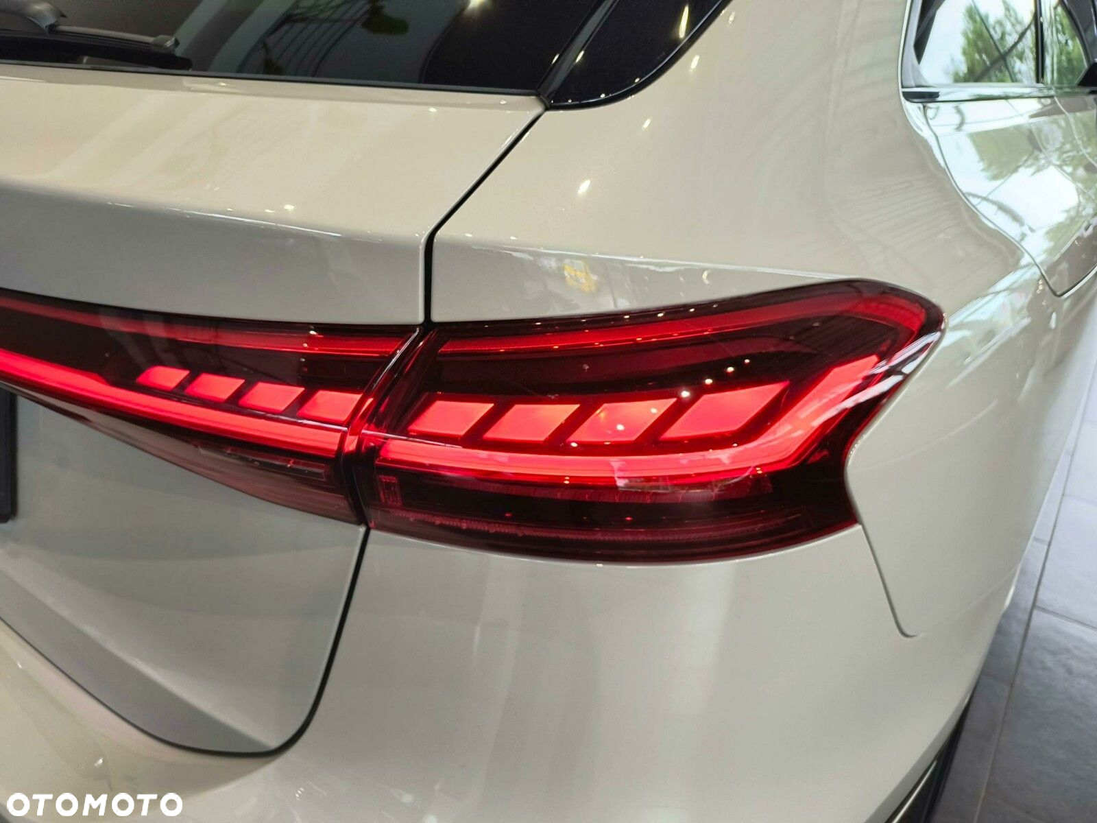 Audi A6 Sportback e-tron - 11