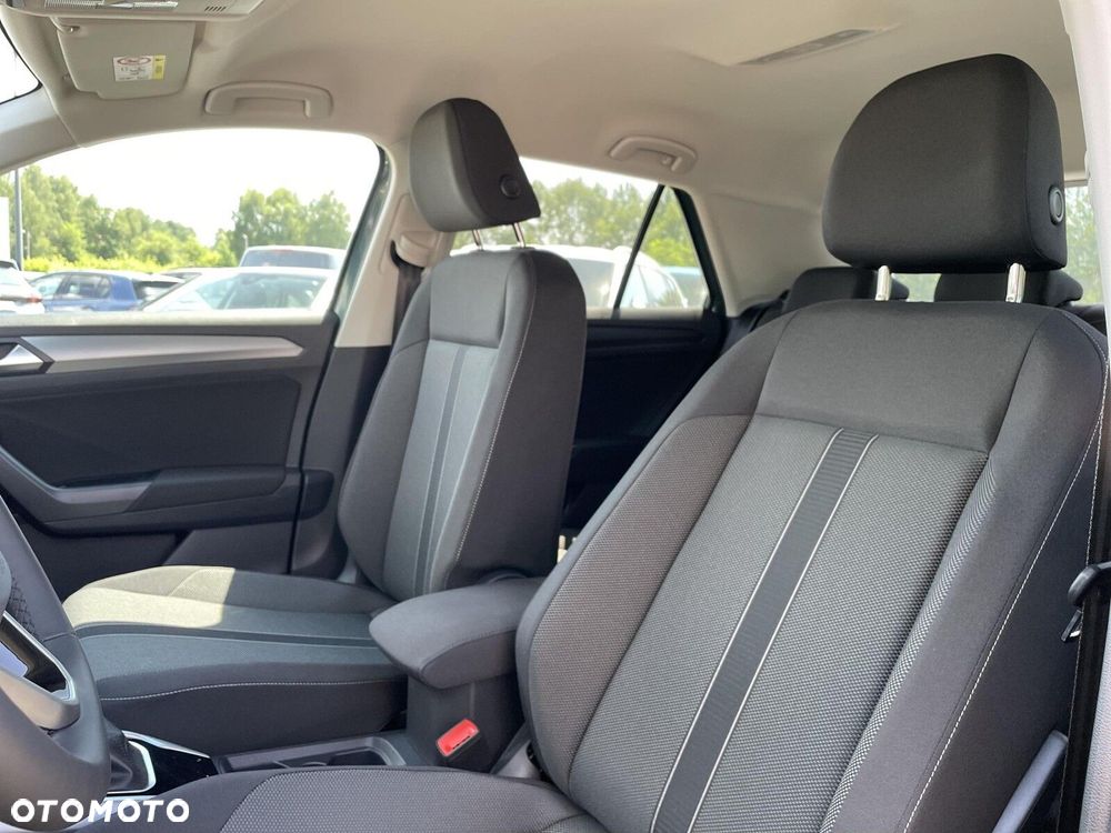 Volkswagen T-Roc - 10