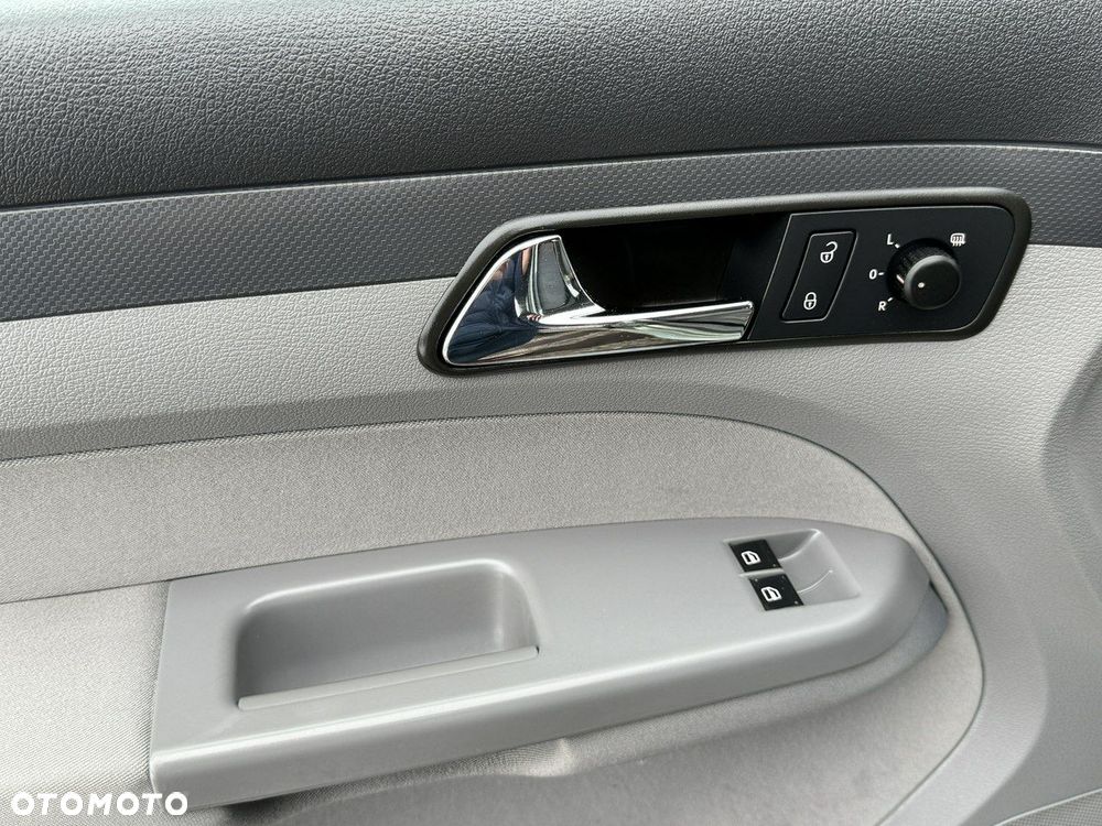 Volkswagen Caddy - 23