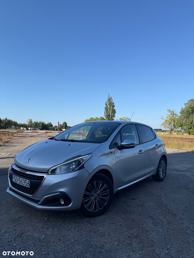 Peugeot 208 1.2 PureTech Style - 1