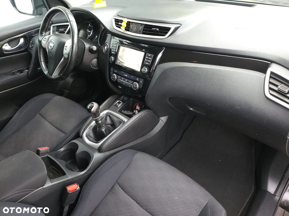 Nissan Qashqai 1.5 dCi N-Tec - 17