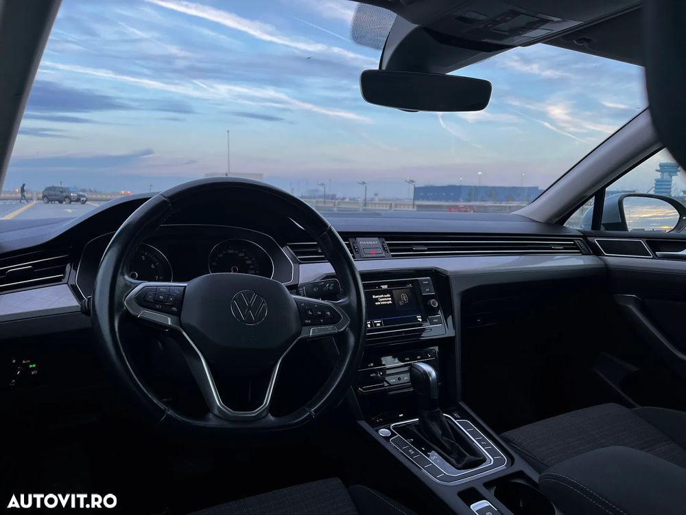 Volkswagen Passat - 20