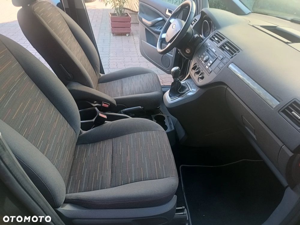 Ford C-MAX - 16