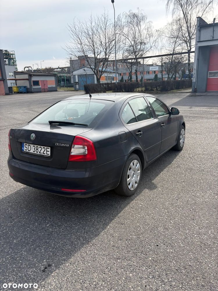 Skoda Octavia 2.0 TDI DPF Ambition DSG - 3