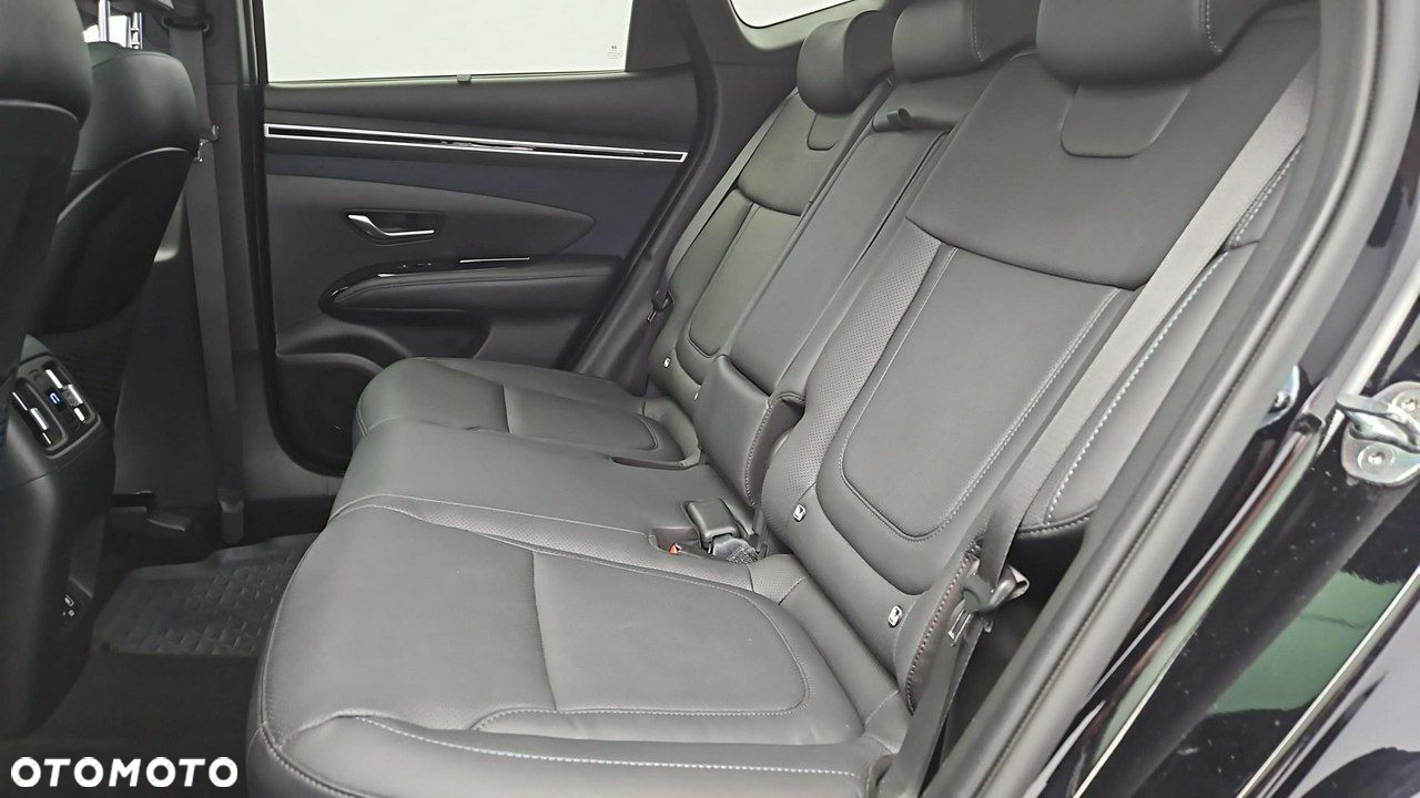 Hyundai Tucson 1.6 T-GDi 48V Platinum 4WD DCT - 23