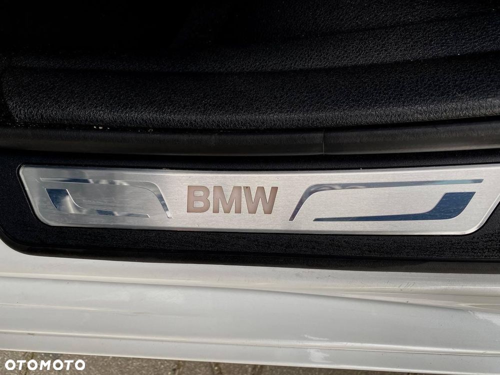 BMW Seria 5 530d xDrive Luxury Line - 4