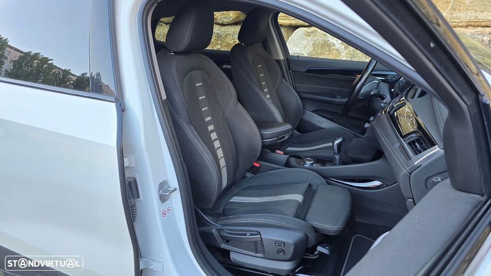 BMW X2 18 i sDrive Advantage - 38