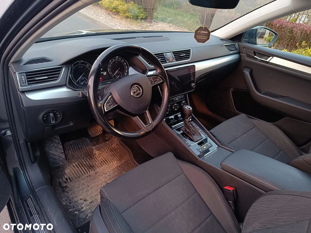 Skoda Superb 2.0 TDI SCR 4x4 Ambition DSG - 6