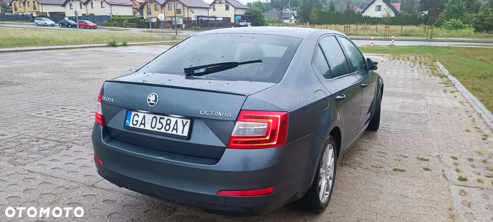 Skoda Octavia 1.8 TSI Ambition DSG - 12