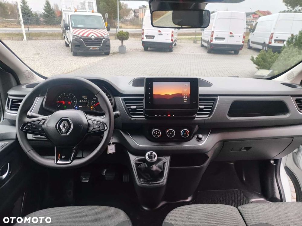 Renault Trafic - 19