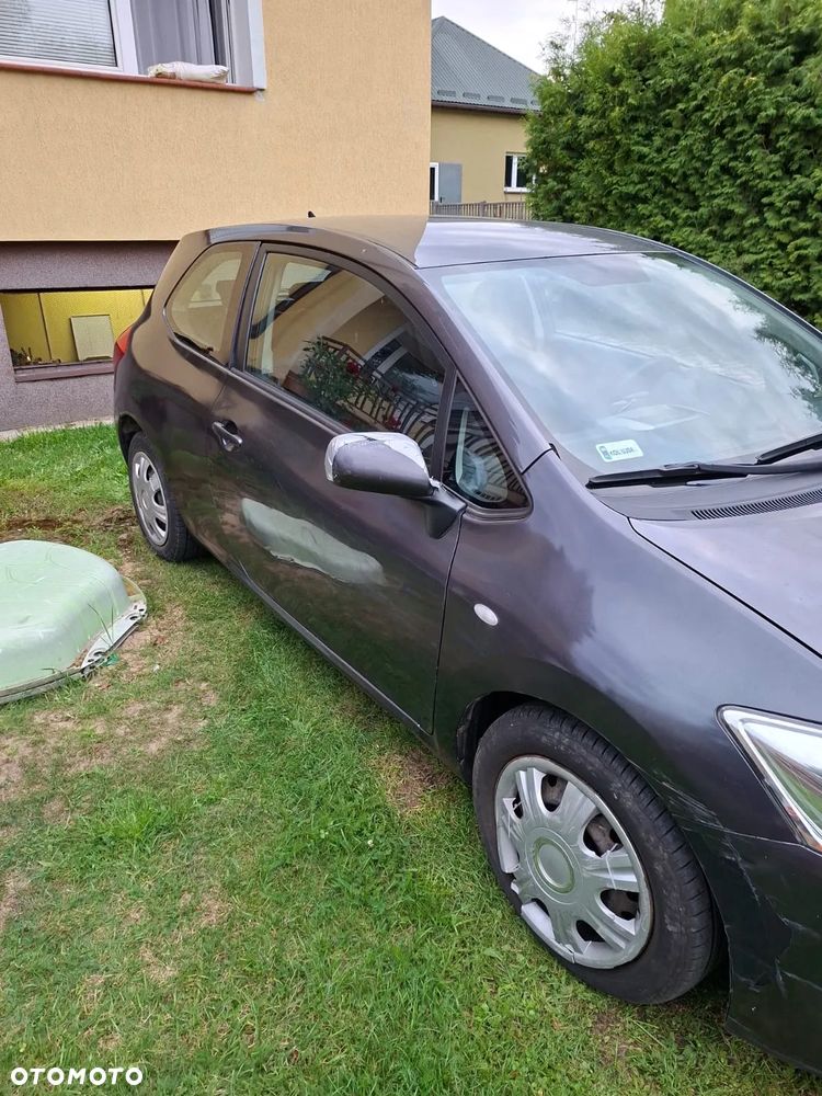 Toyota Auris 1.6 VVT-i Luna MM - 2