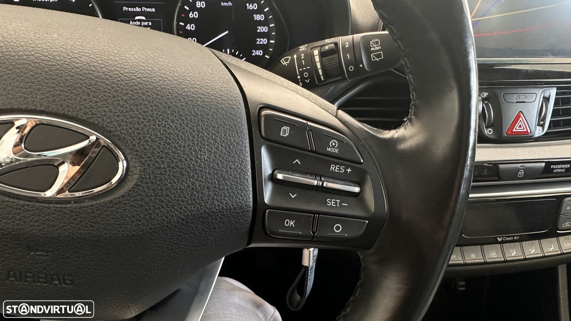 Hyundai i30 1.6 CRDI Launch Edition - 10