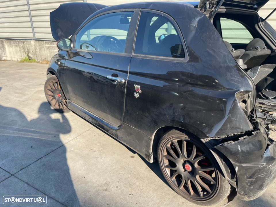 FIAT 500 595 ABARTH PISTA DE 2018 PARA PEÇAS - 3