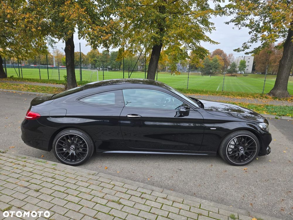 Mercedes-Benz Klasa C 300 Coupe 9G-TRONIC Night Edition - 6