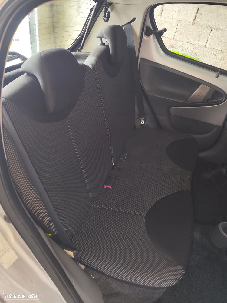 Toyota Aygo 1.0 + AC - 18