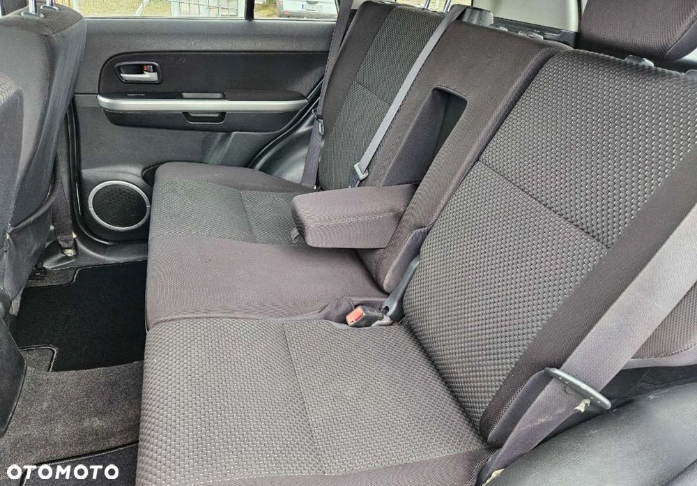 Suzuki Grand Vitara - 23